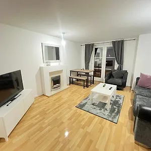 High End Luxury 2 Bed Apartment